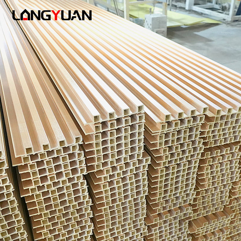 Kayu Semulajadi Hiasan dan Plastik Komposit Wpc Pvc Pelapis Dalaman Papan Panel Dinding Bergalur untuk Dalaman